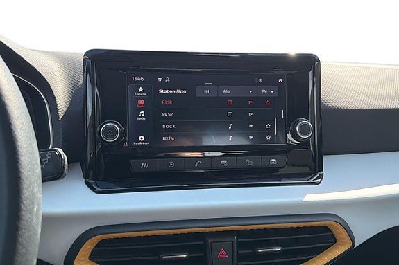 Vehicle Image 12