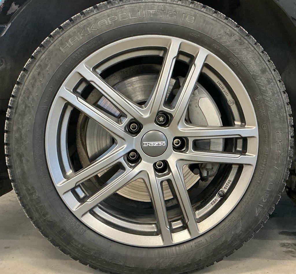 Vehicle Image 9