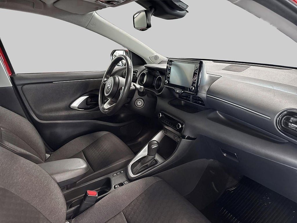 Vehicle Image 10