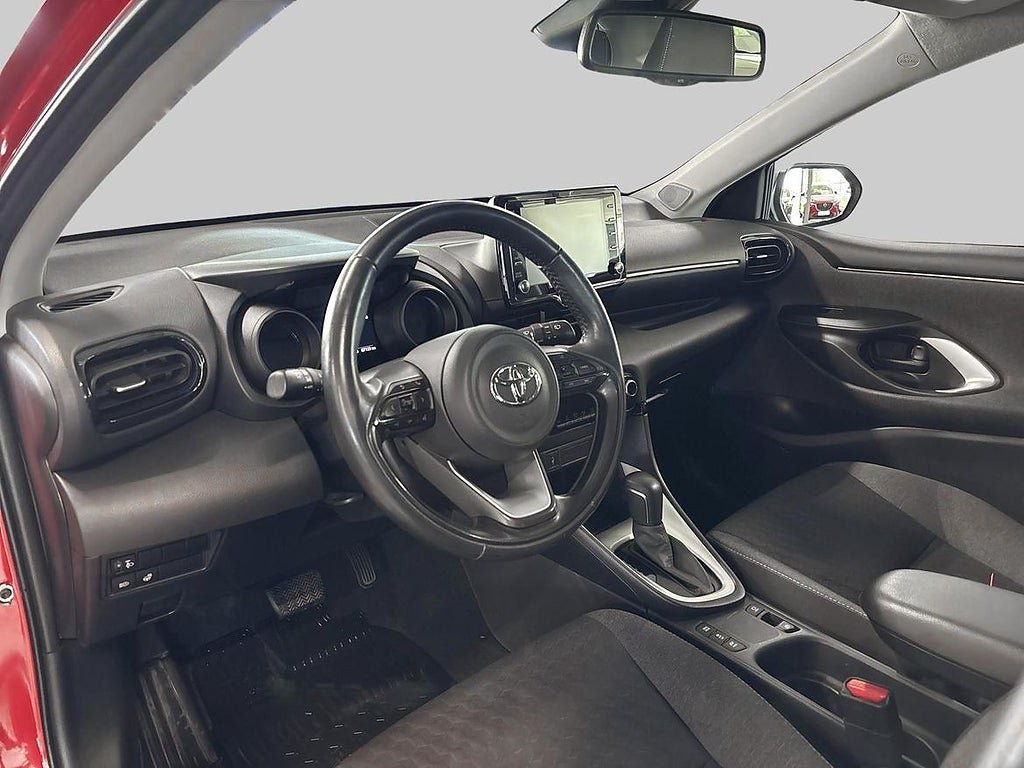 Vehicle Image 14
