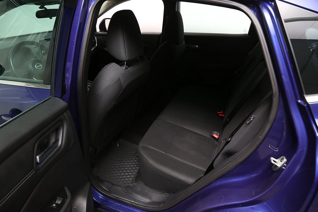 Vehicle Image 23