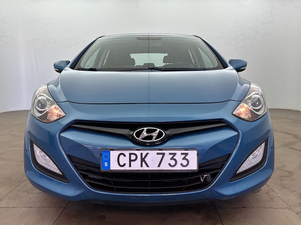 Vehicle Image 10