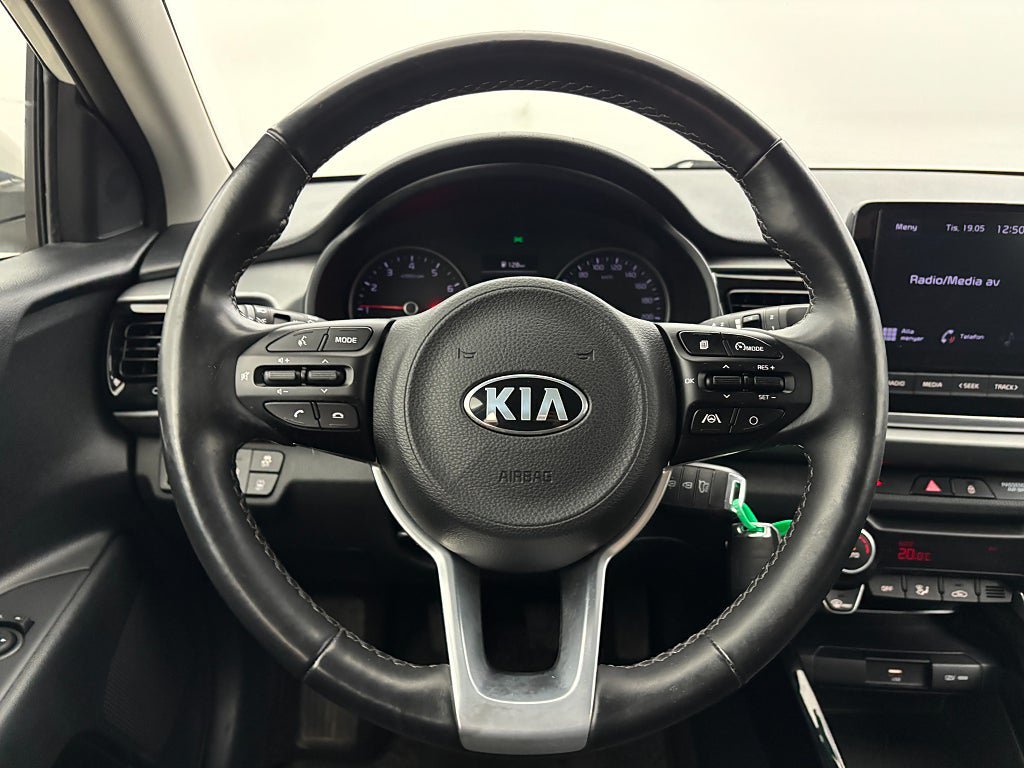 Vehicle Image 17