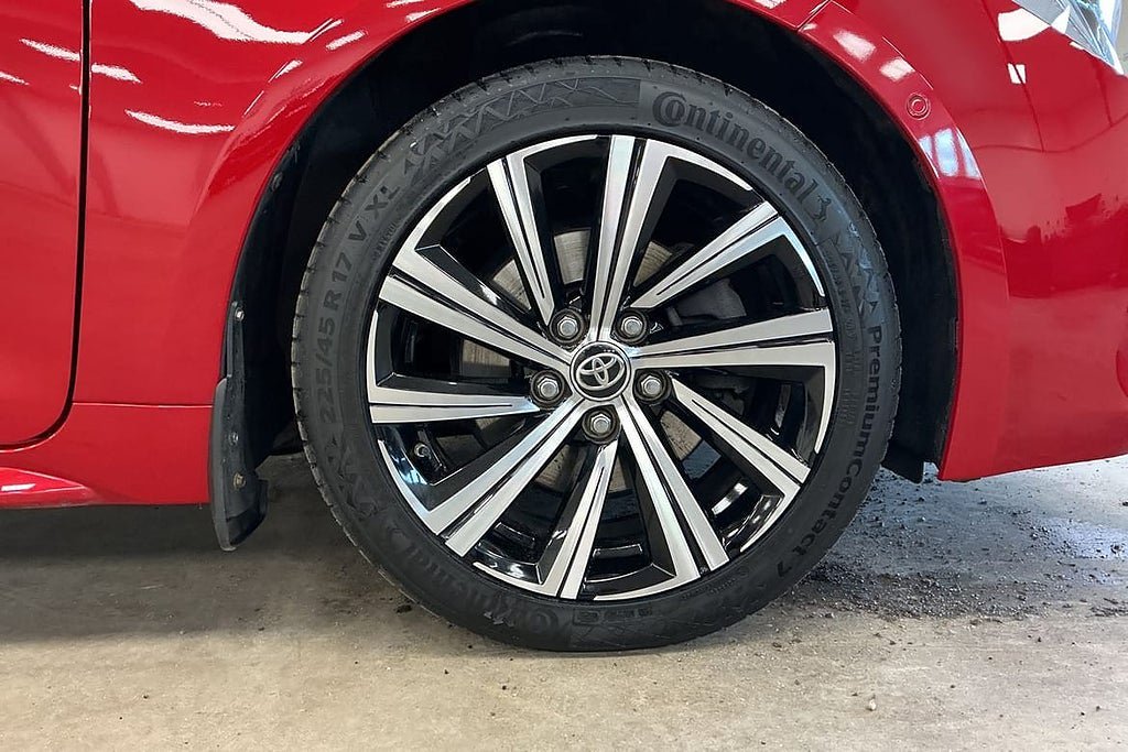 Vehicle Image 17