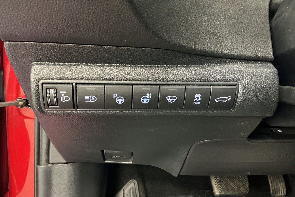 Vehicle Image 24