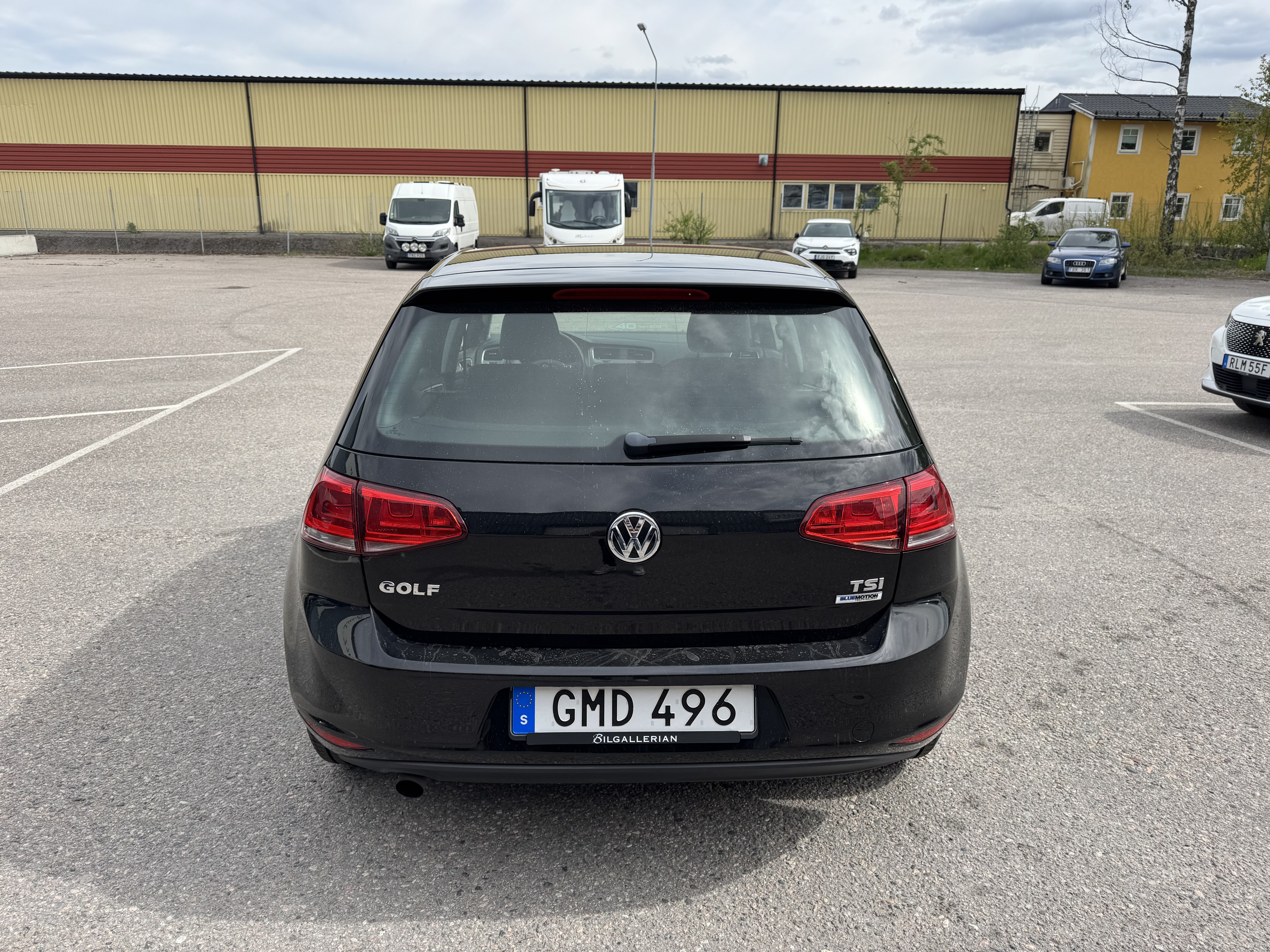 Vehicle Image 3