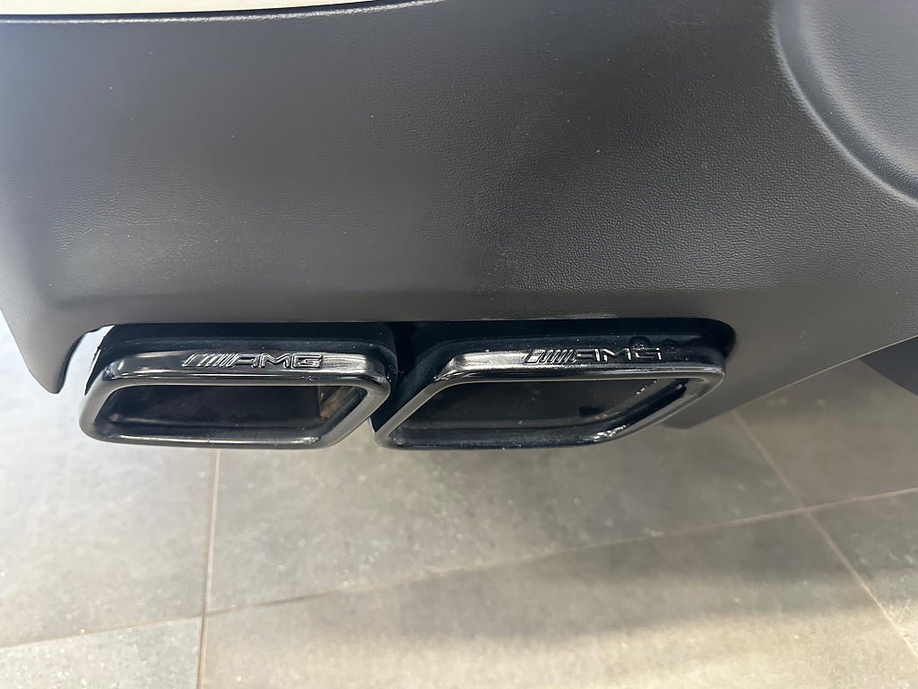 Vehicle Image 26