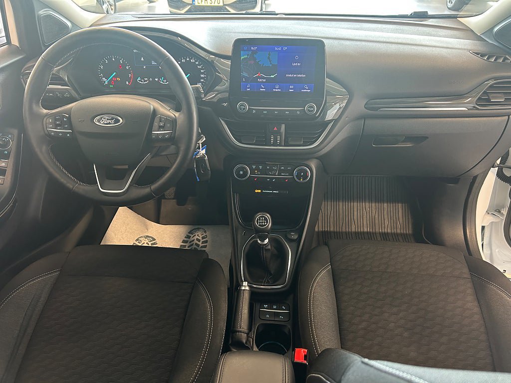 Vehicle Image 13