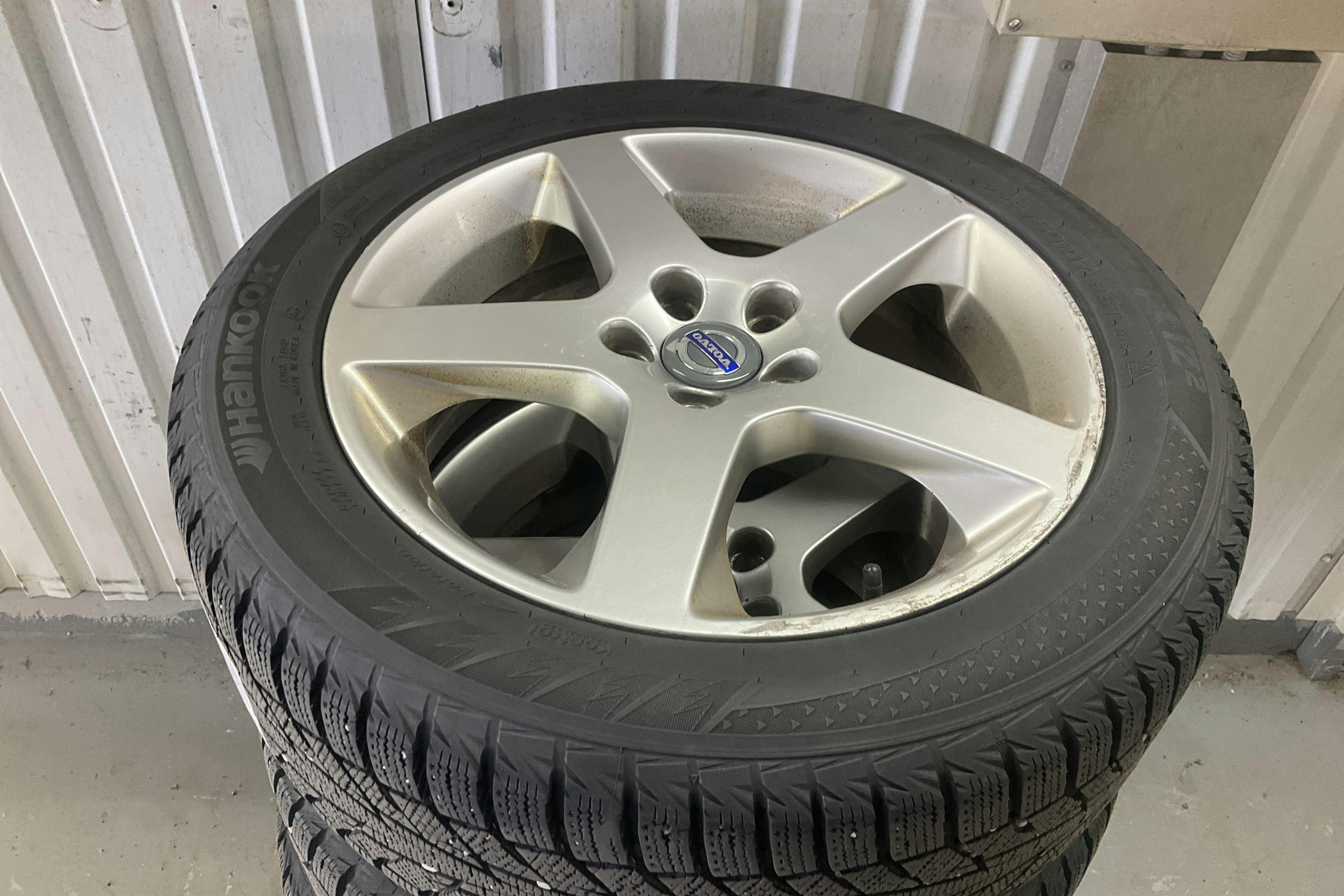 Vehicle Image 13