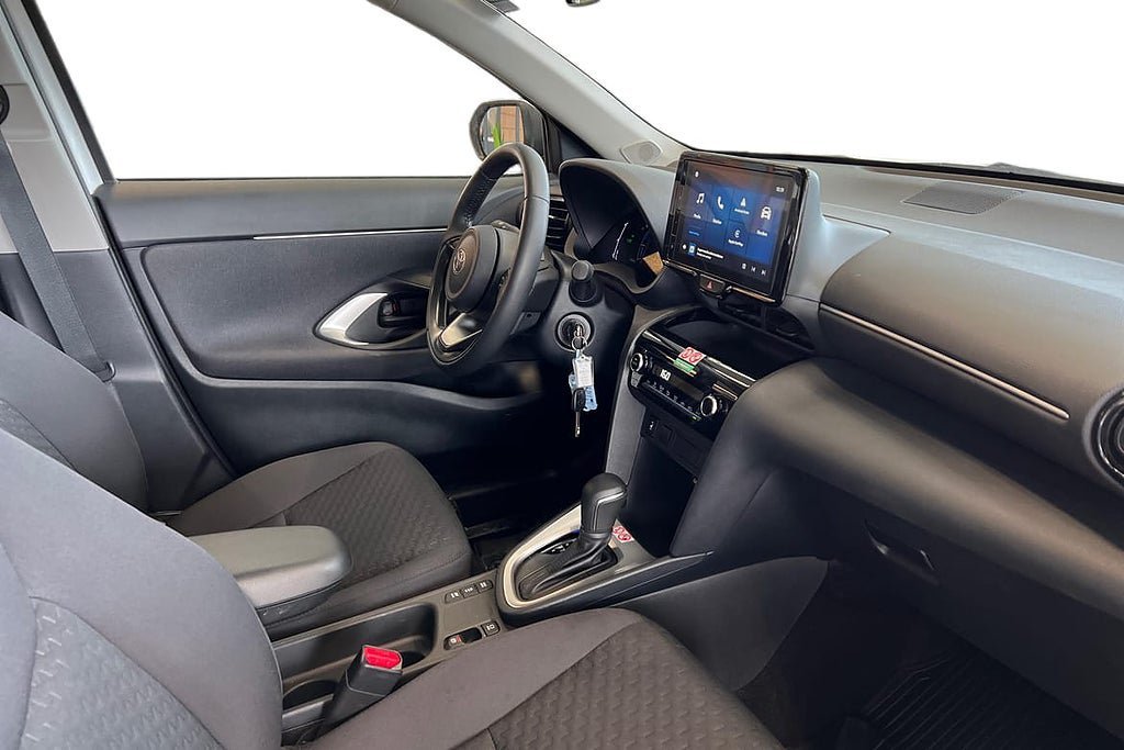 Vehicle Image 7