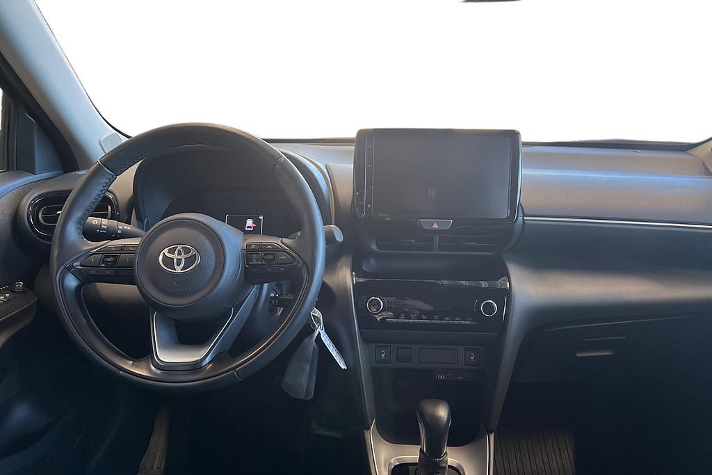 Vehicle Image 10