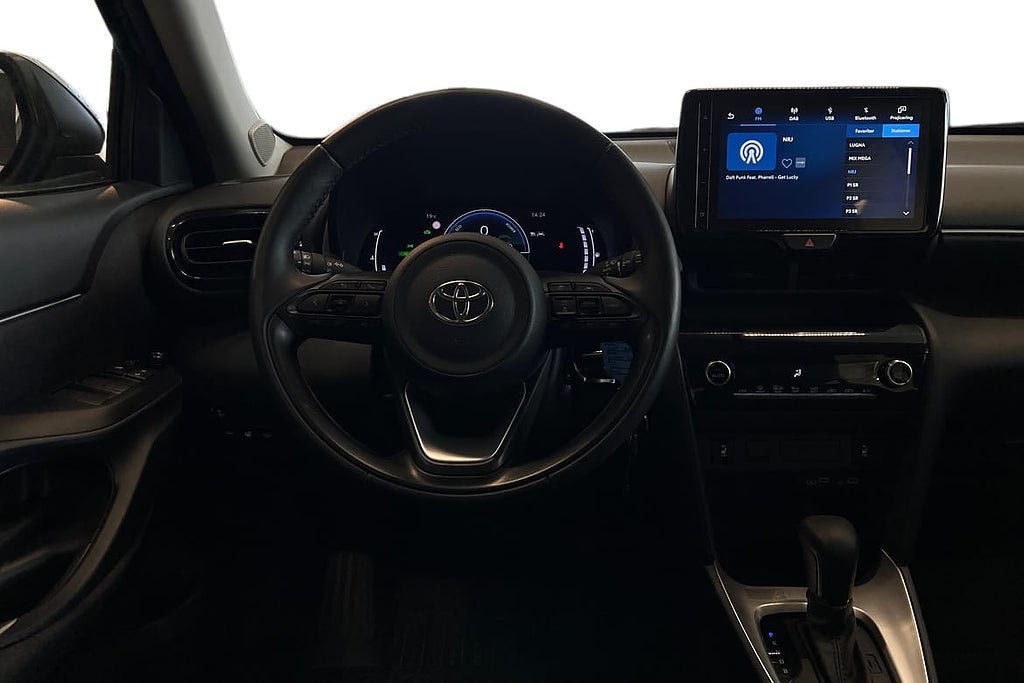Vehicle Image 11