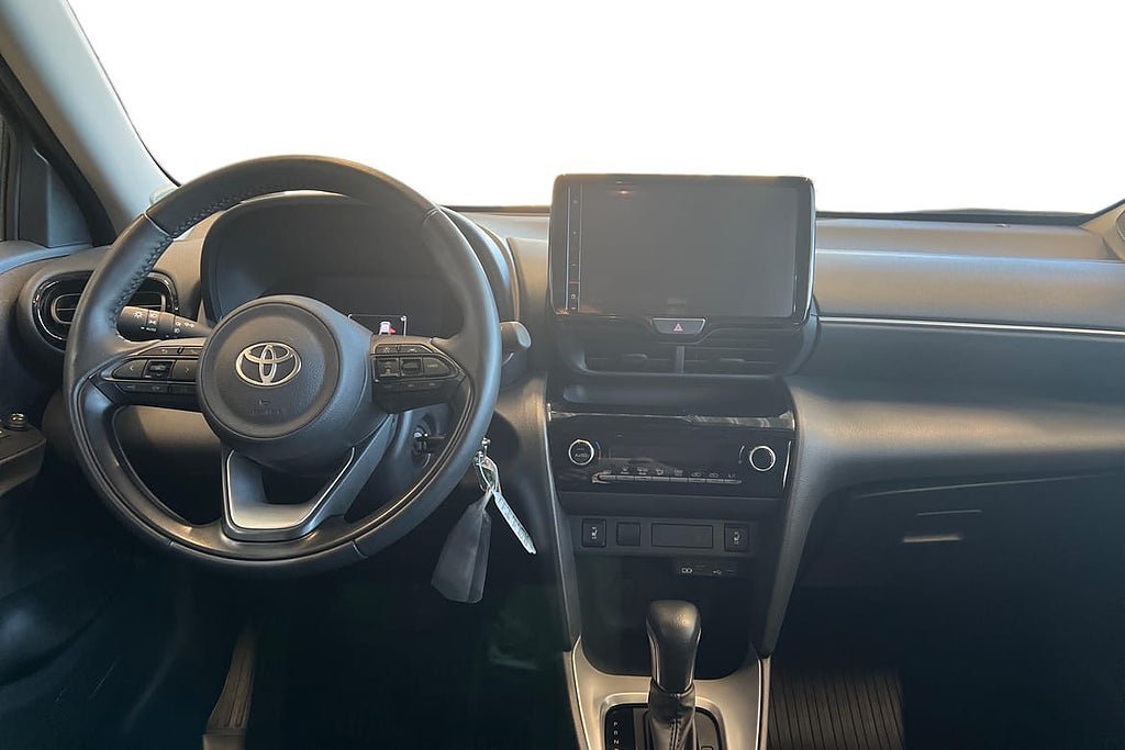 Vehicle Image 11