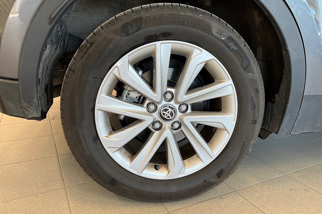 Vehicle Image 17