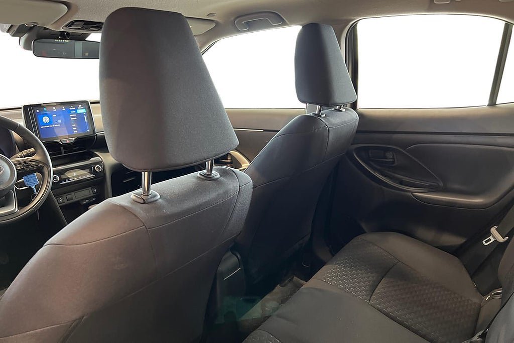Vehicle Image 13