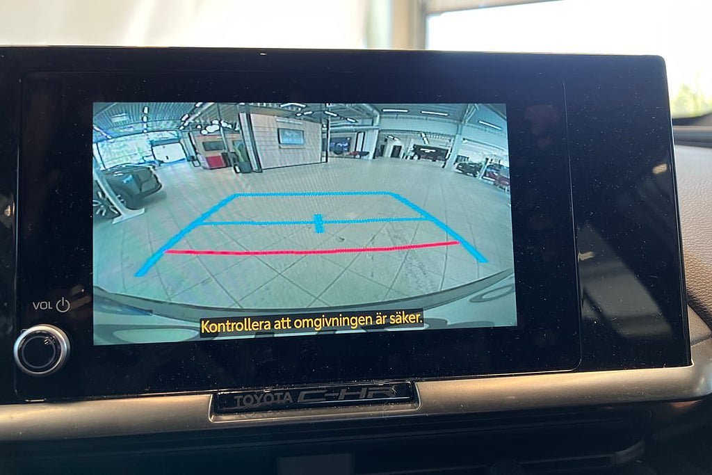 Vehicle Image 21
