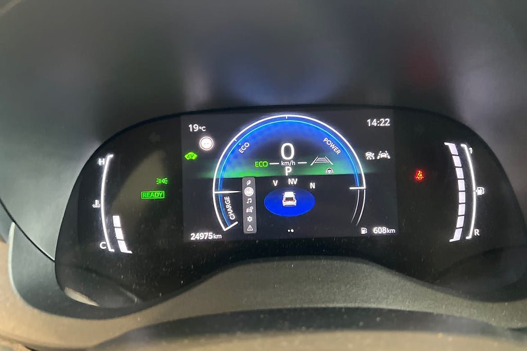 Vehicle Image 16