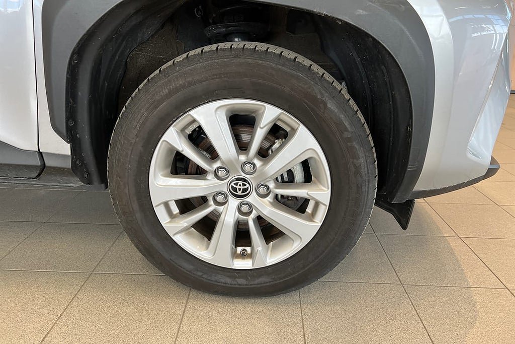 Vehicle Image 17