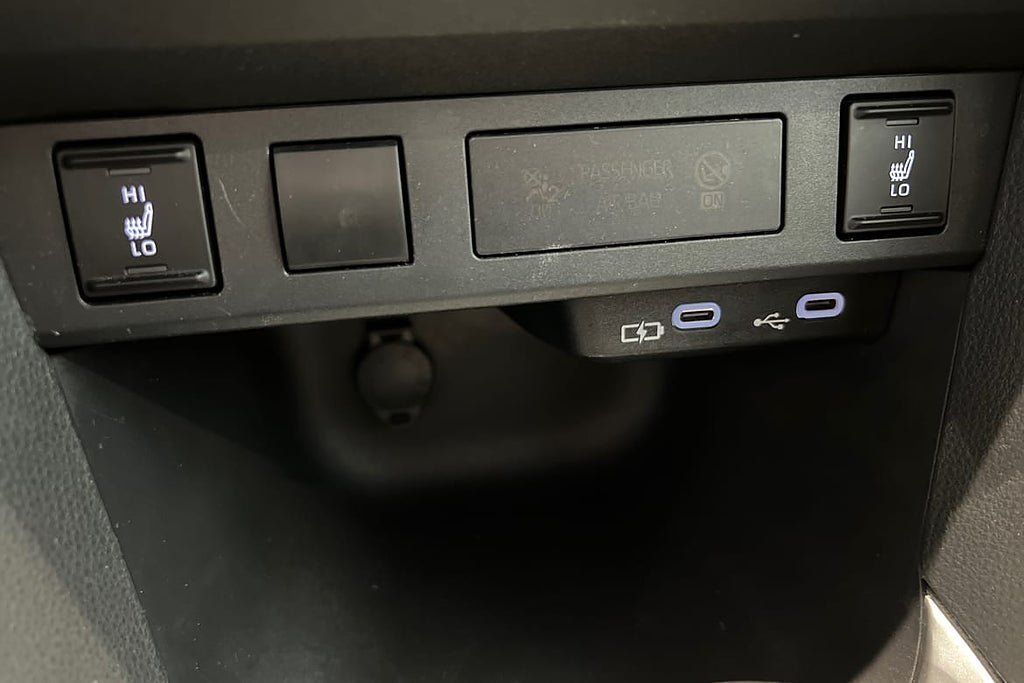 Vehicle Image 22