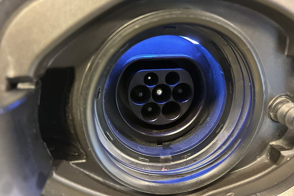 Vehicle Image 25