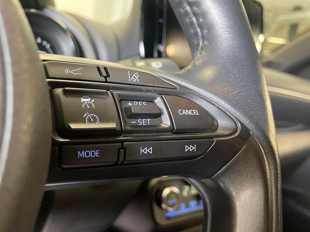 Vehicle Image 21