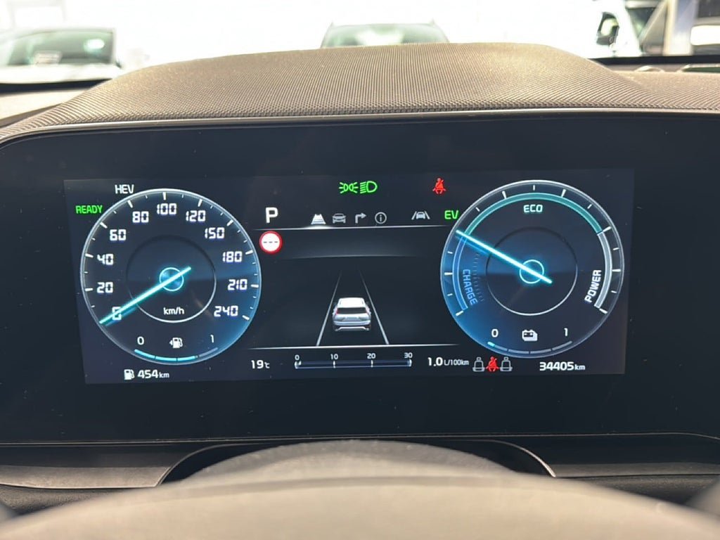 Vehicle Image 10
