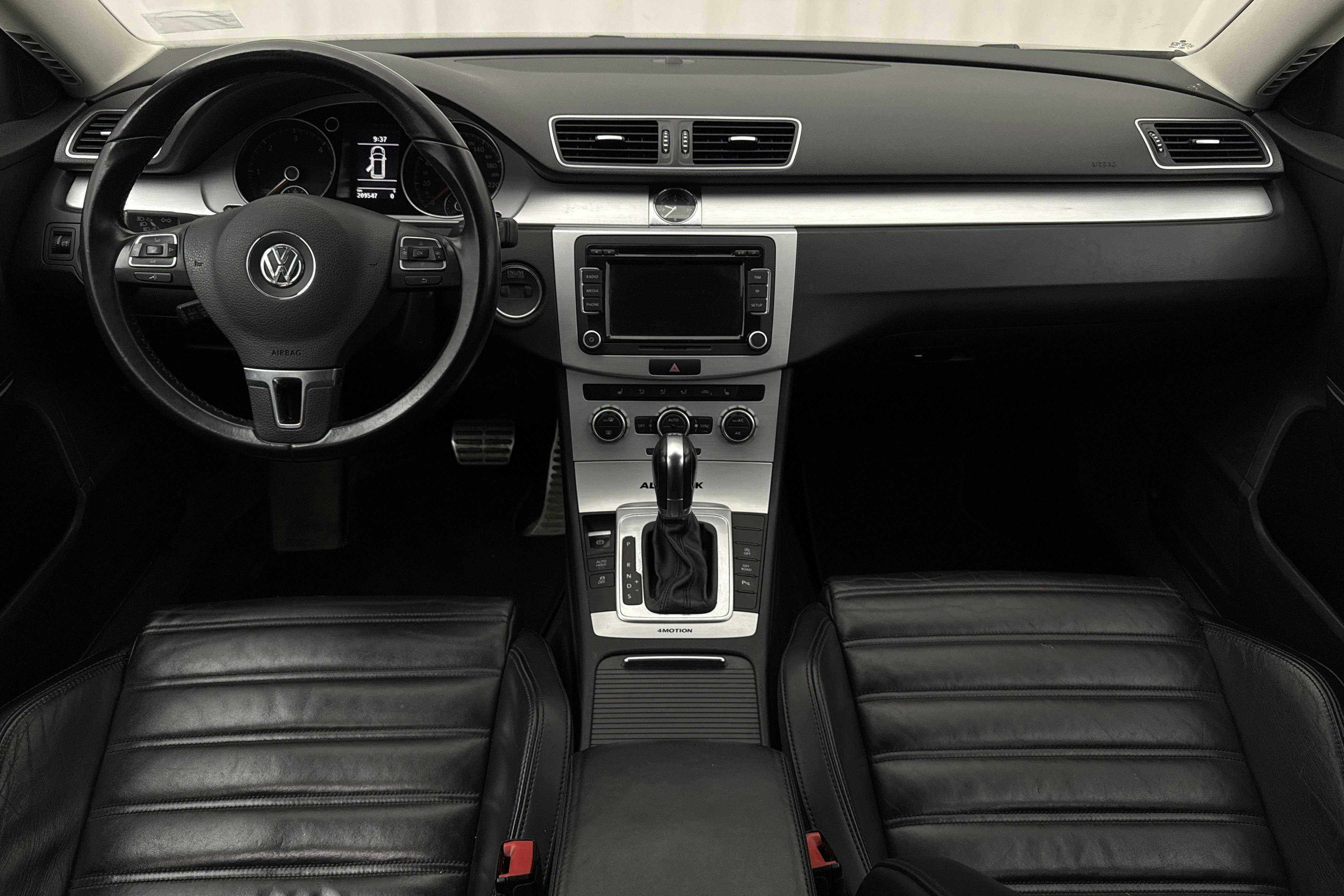 Vehicle Image 6