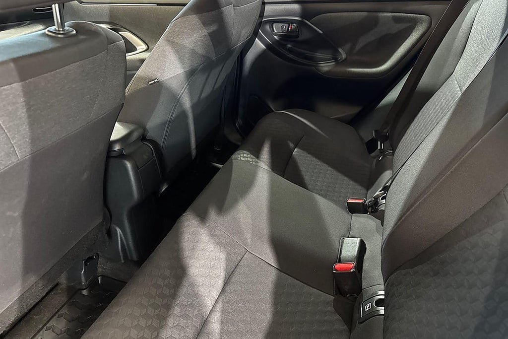 Vehicle Image 13