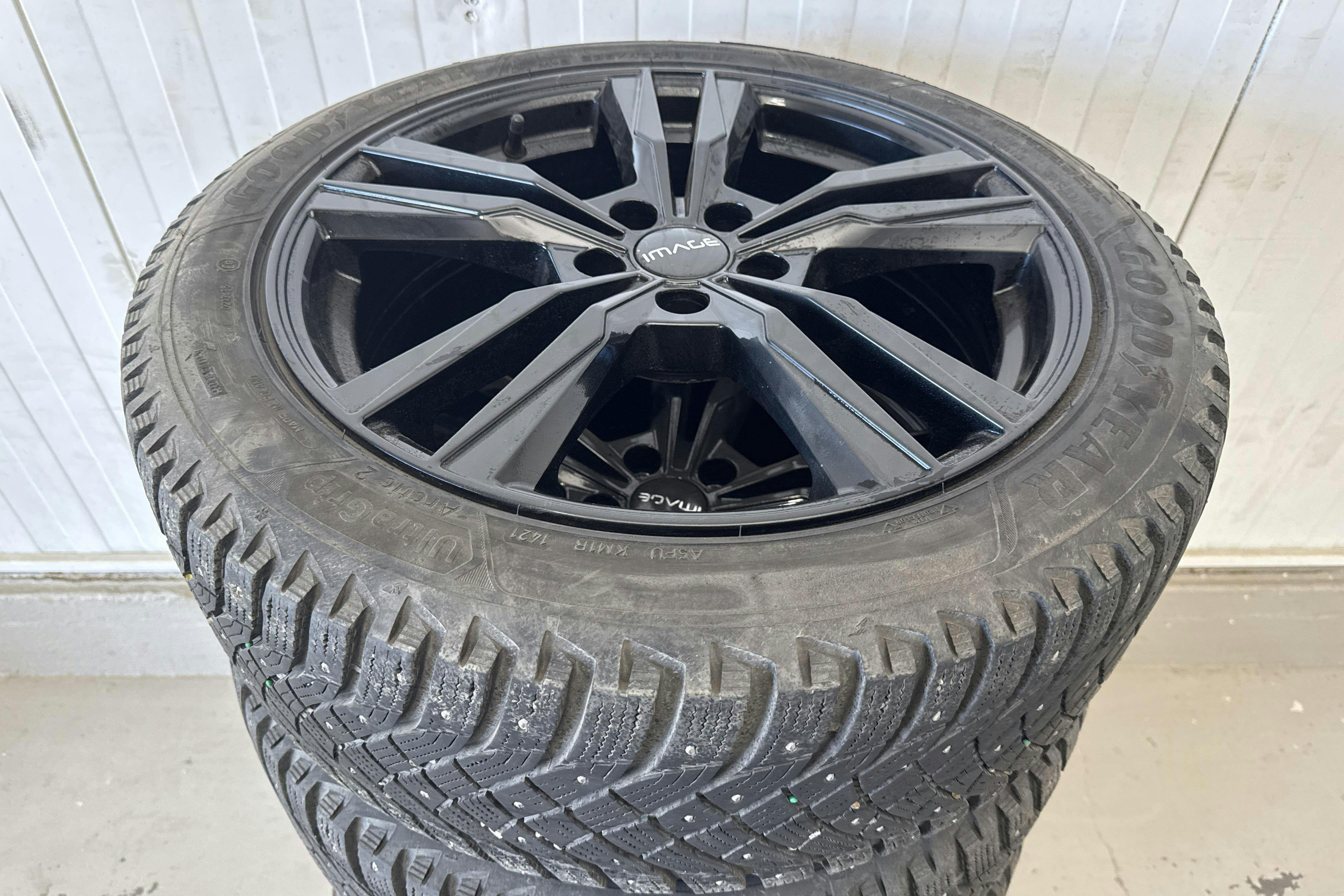 Vehicle Image 11