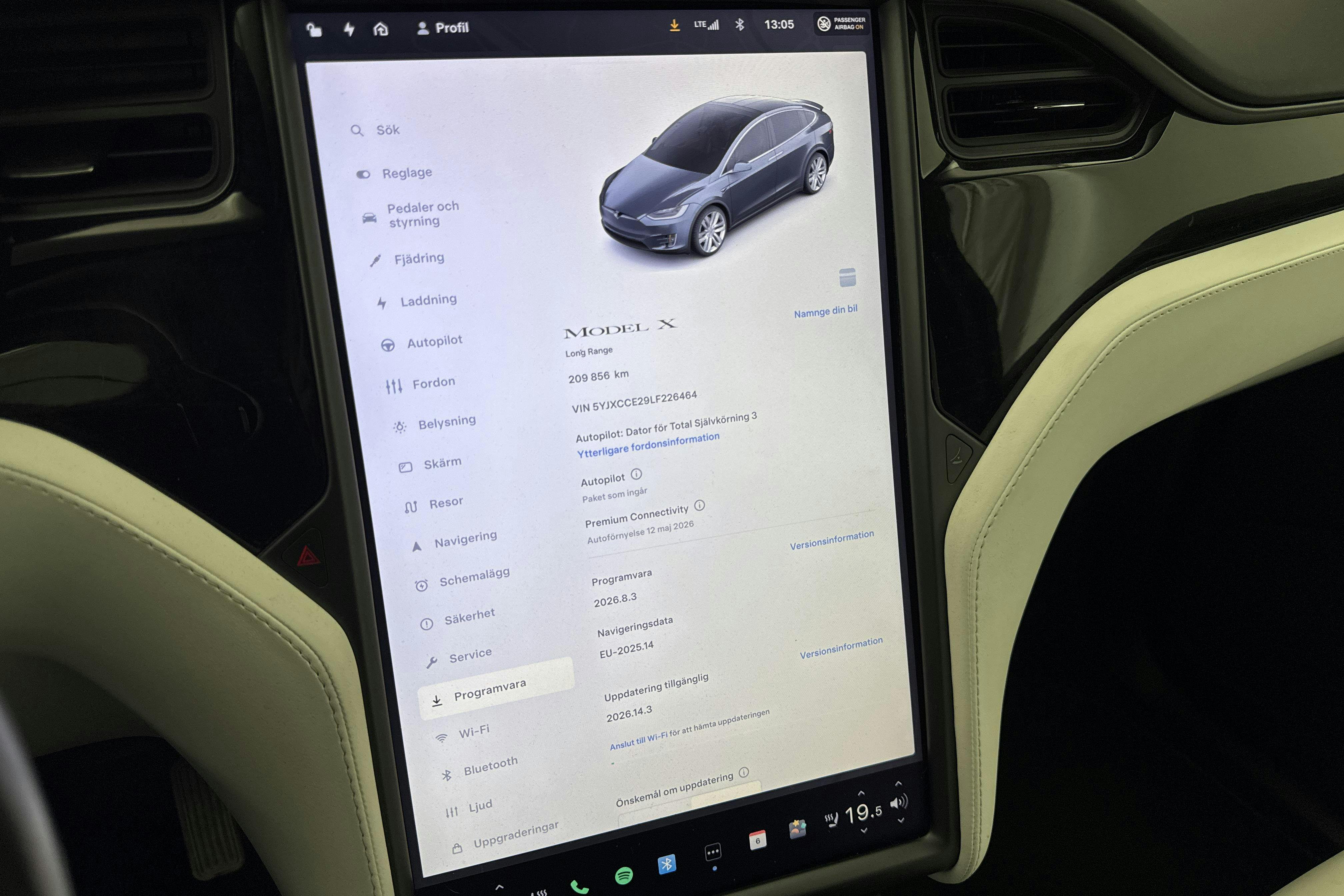Vehicle Image 13