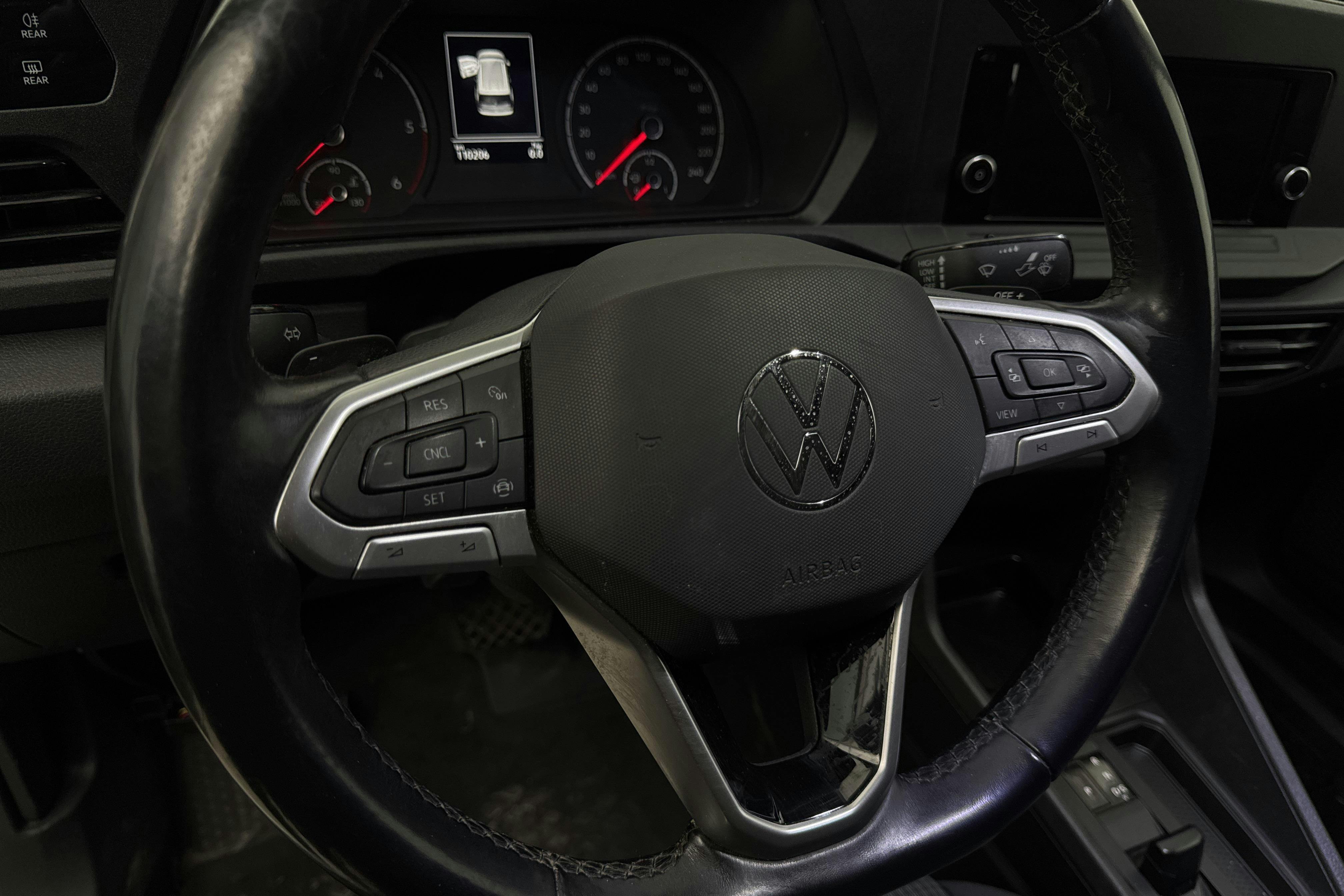 Vehicle Image 16