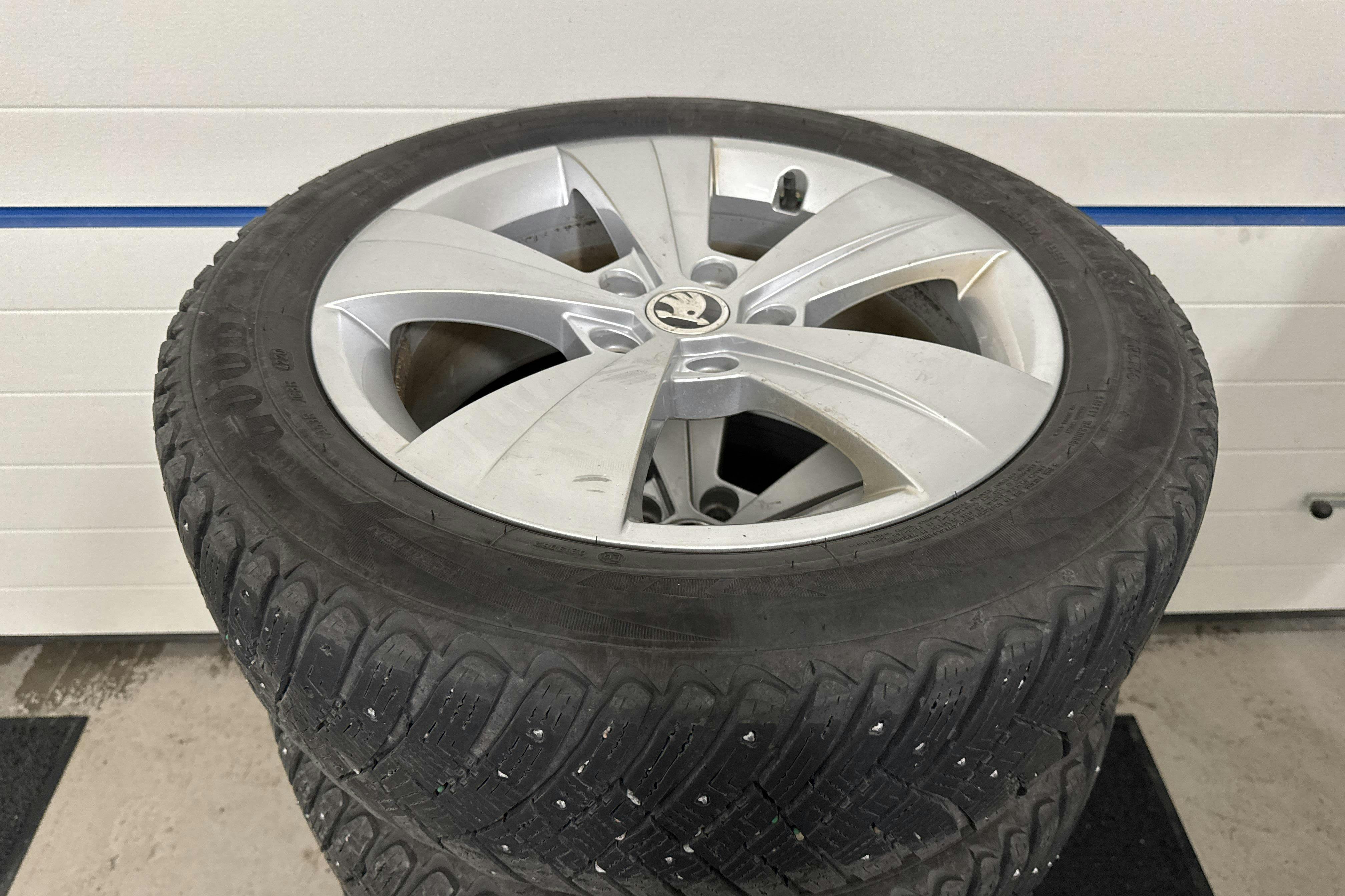 Vehicle Image 20