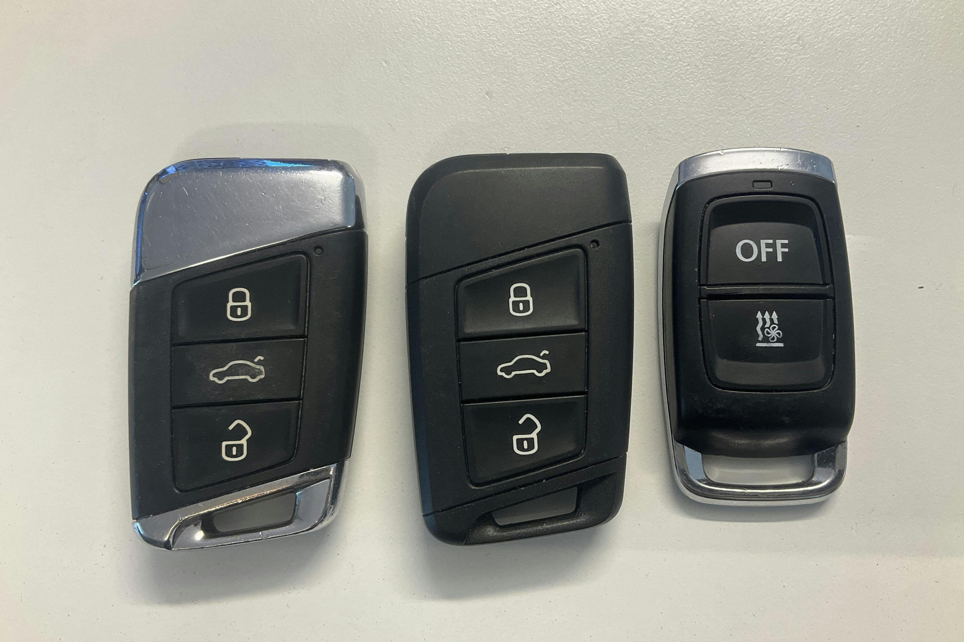 Vehicle Image 21