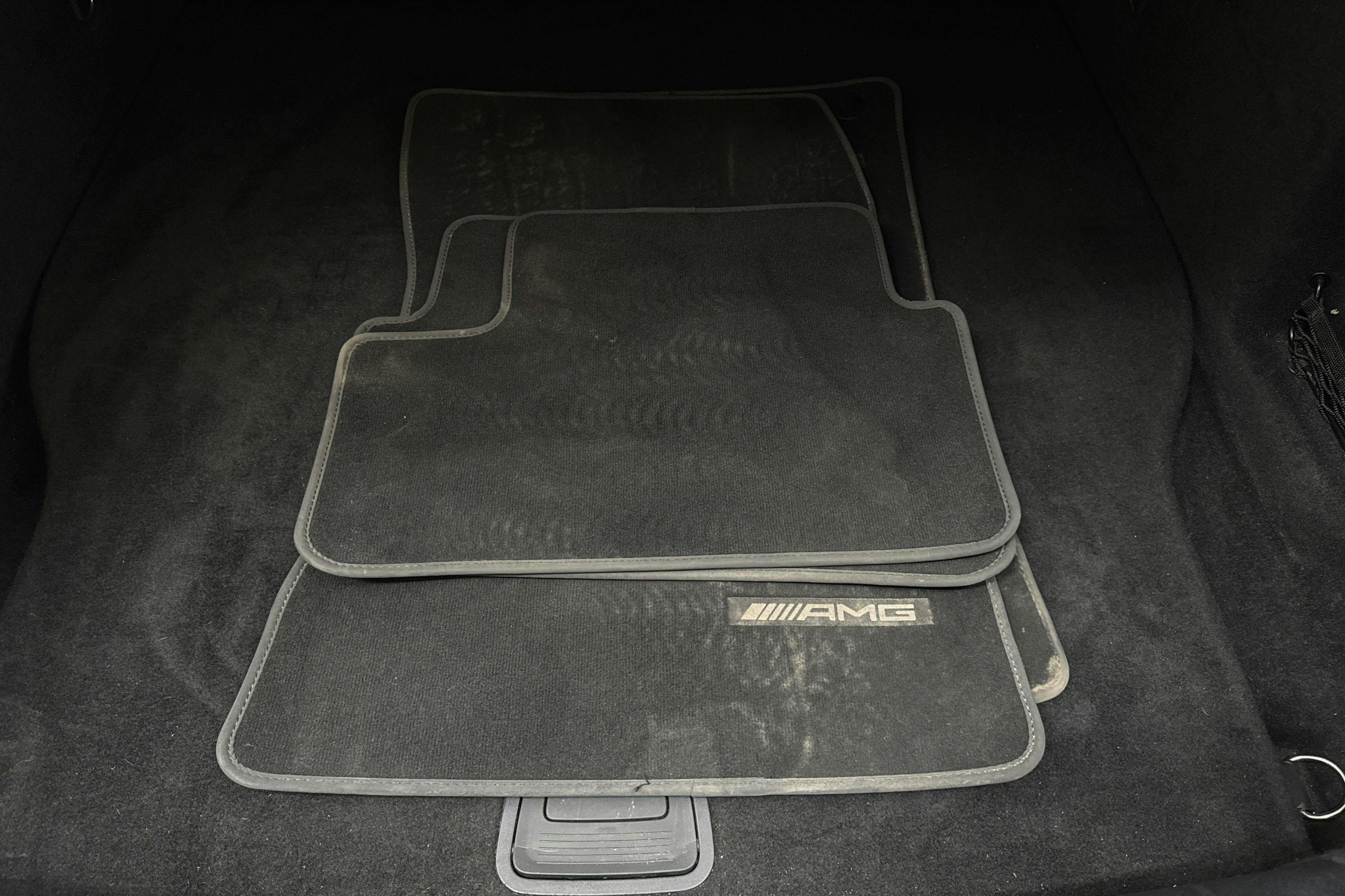 Vehicle Image 22