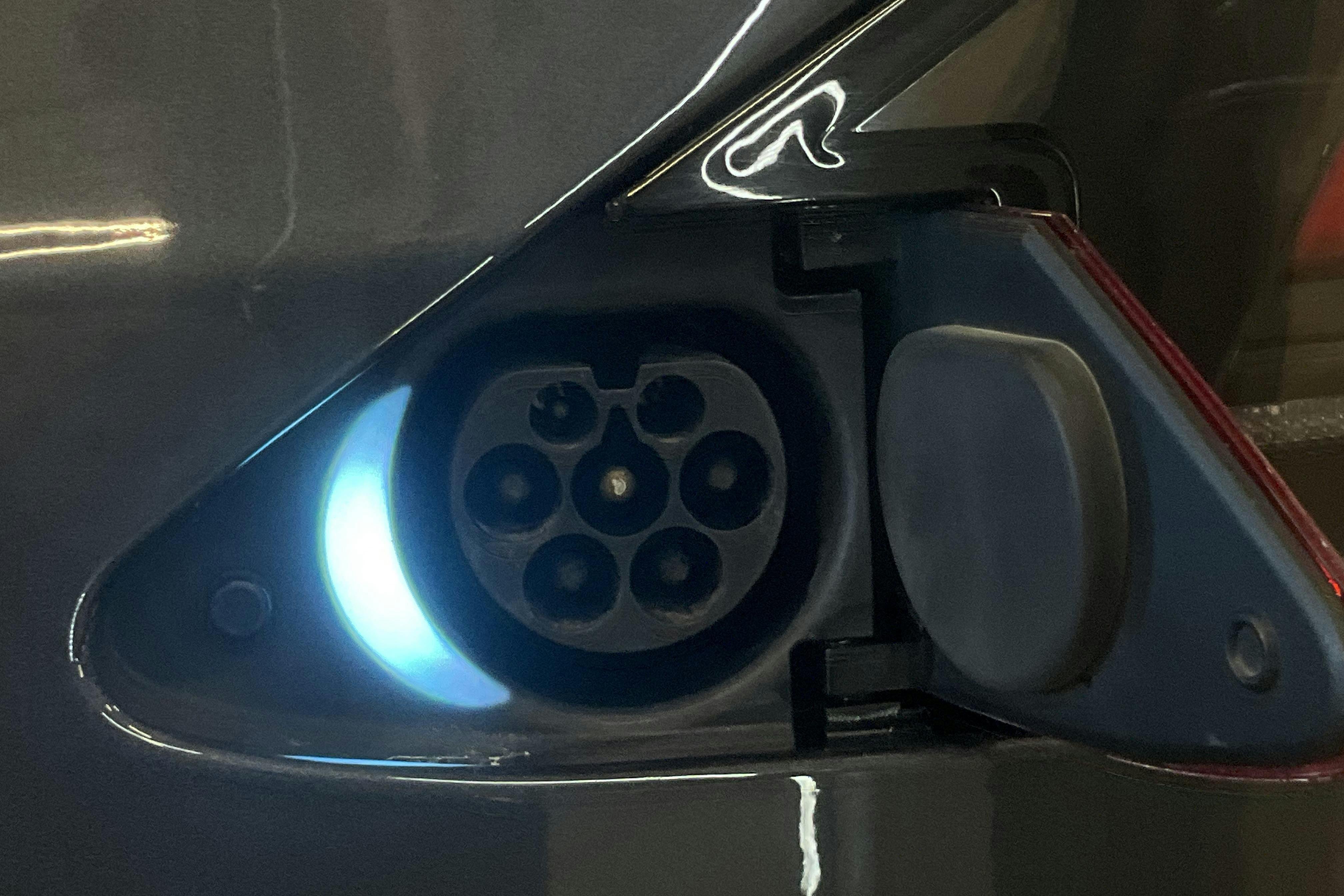 Vehicle Image 22