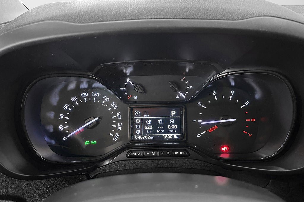 Vehicle Image 12
