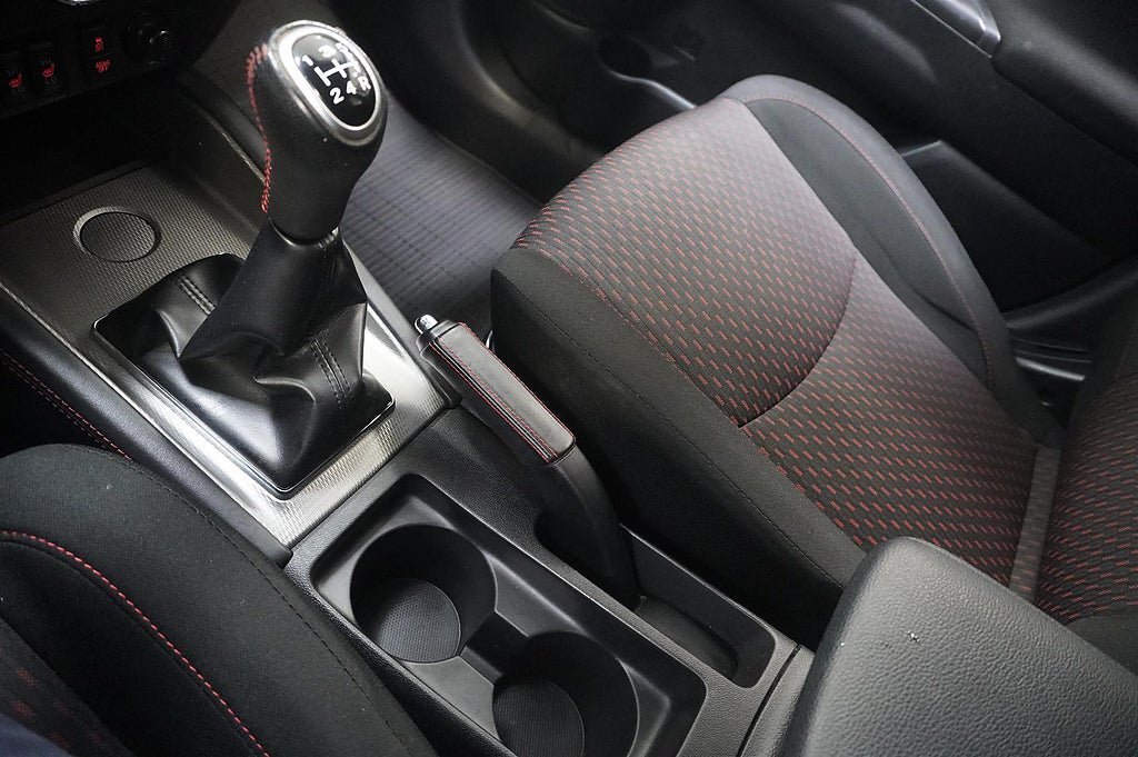 Vehicle Image 16
