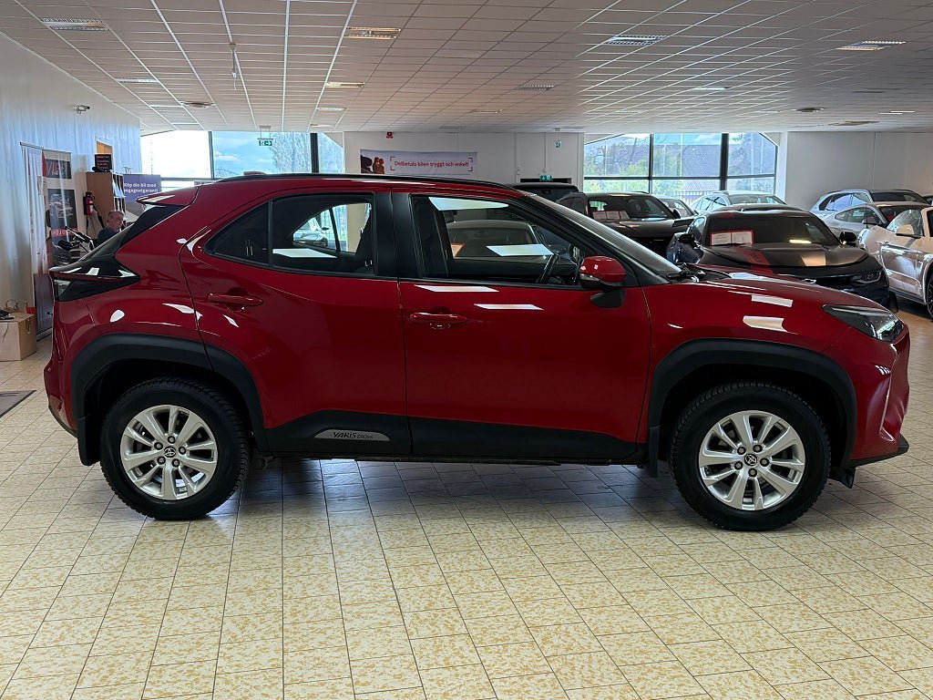 Vehicle Image 8