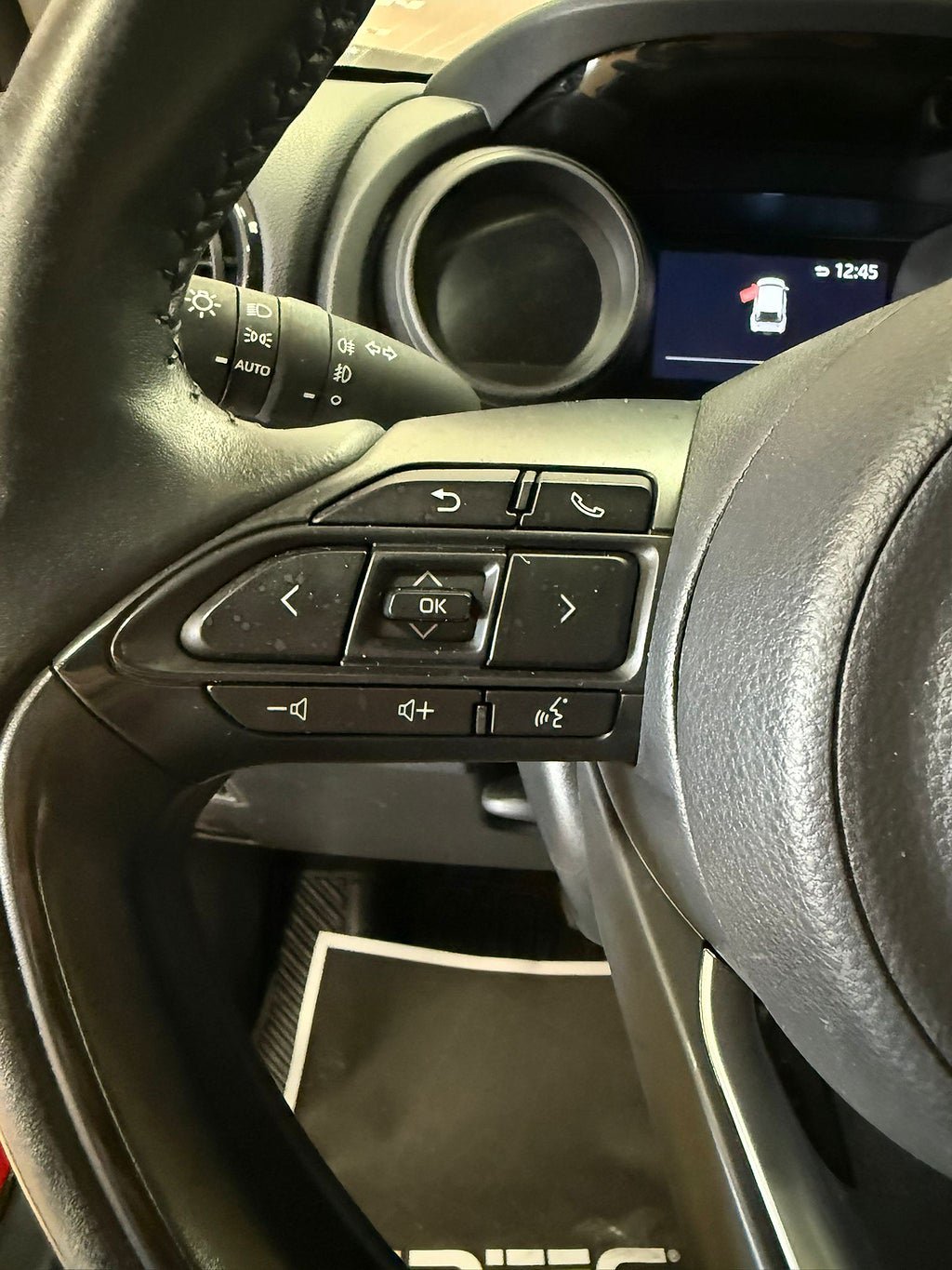 Vehicle Image 22