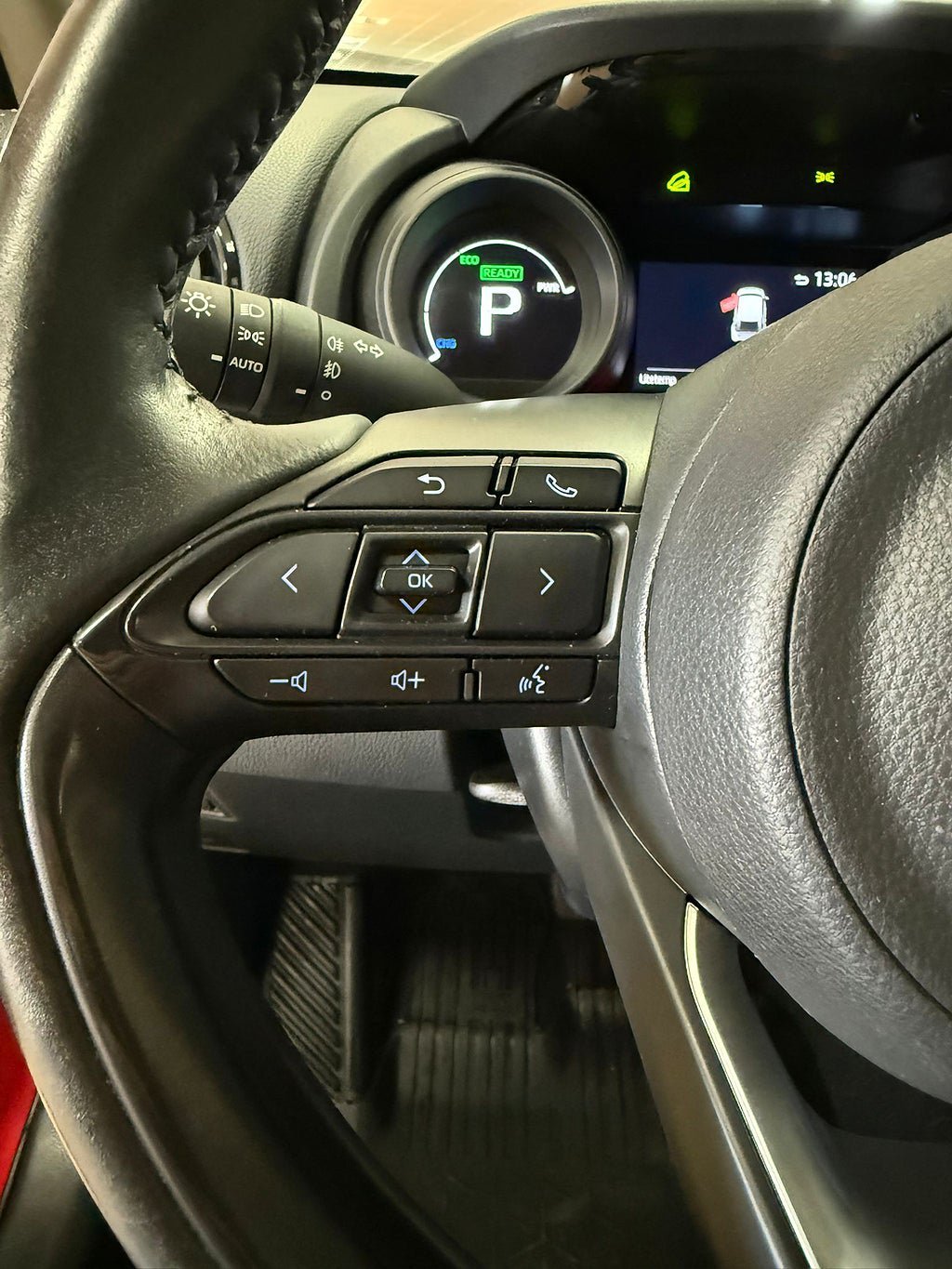 Vehicle Image 21