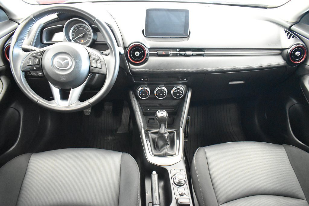 Vehicle Image 10
