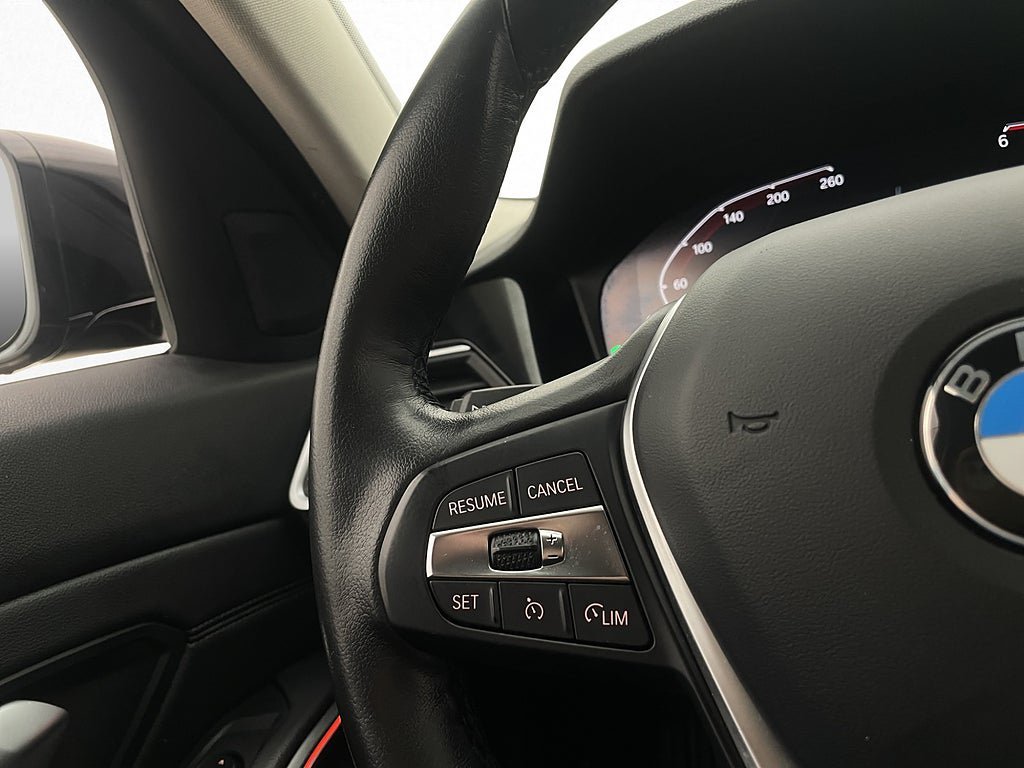 Vehicle Image 29