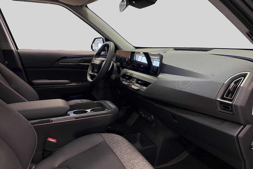 Vehicle Image 17
