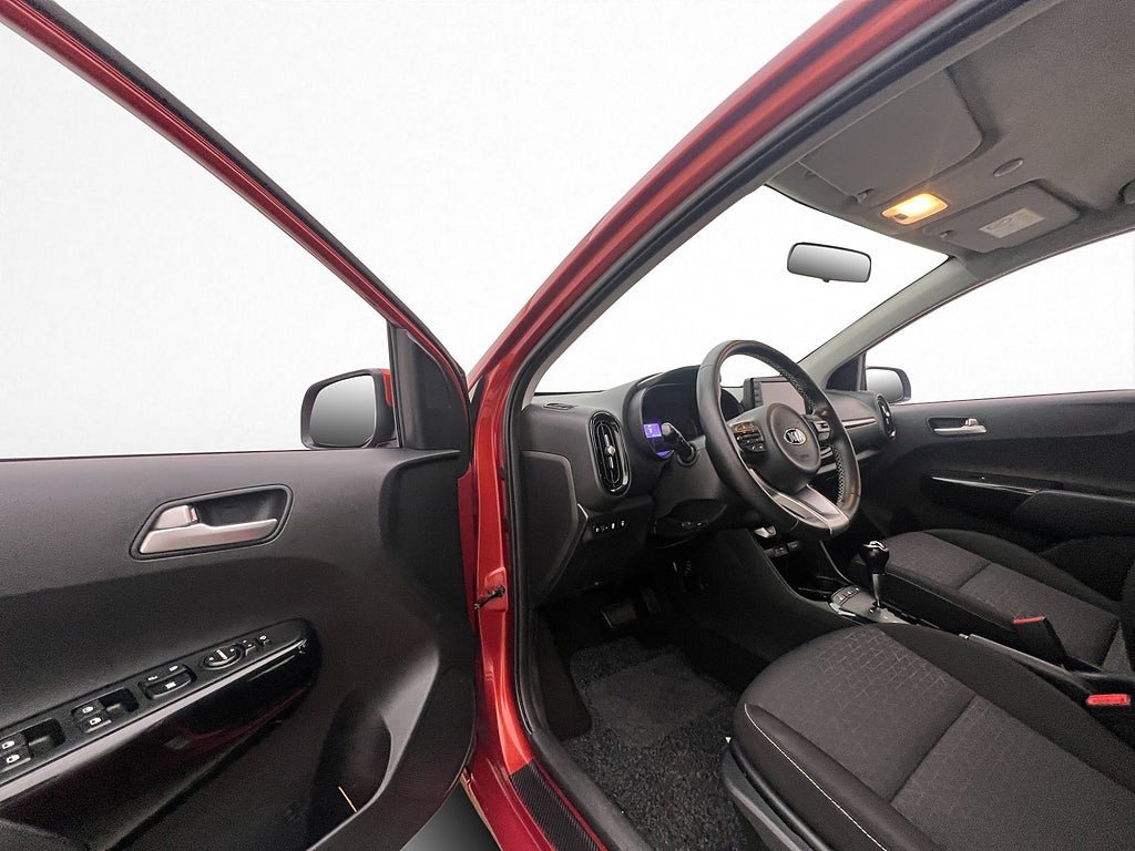Vehicle Image 10
