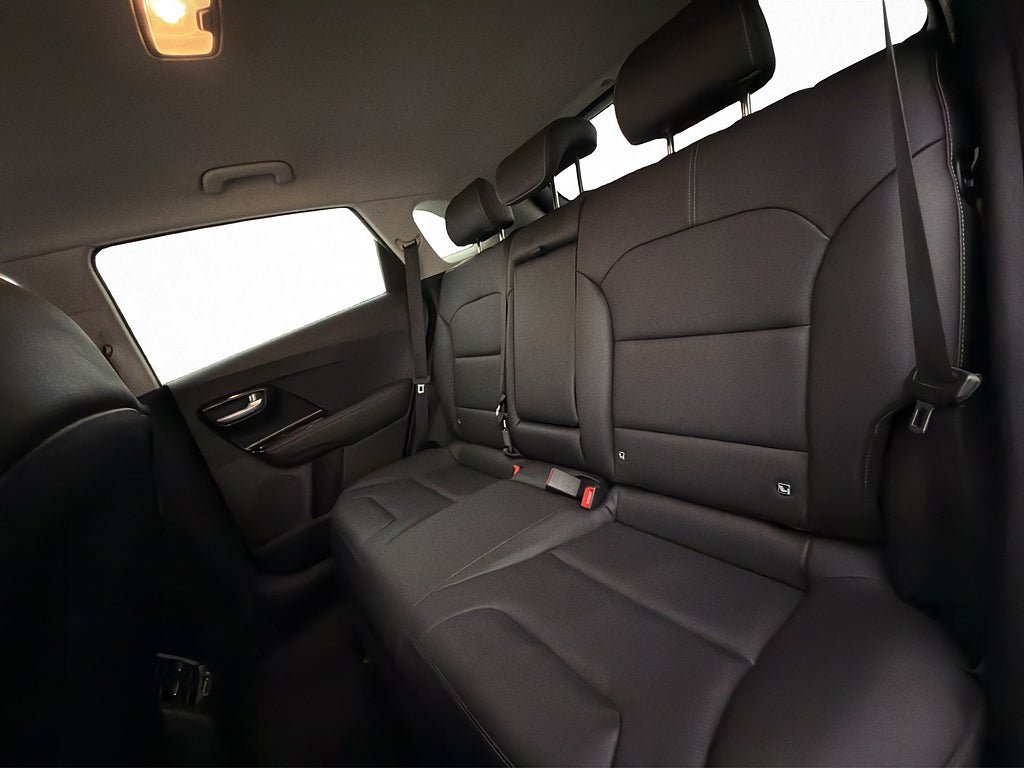 Vehicle Image 23