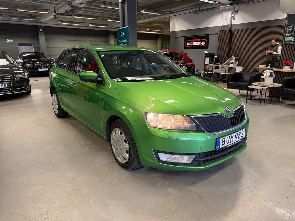 Vehicle Image 4