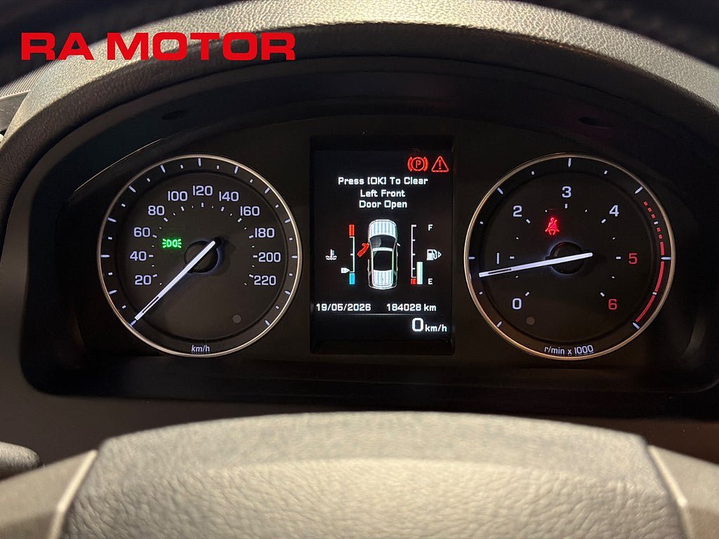 Vehicle Image 14