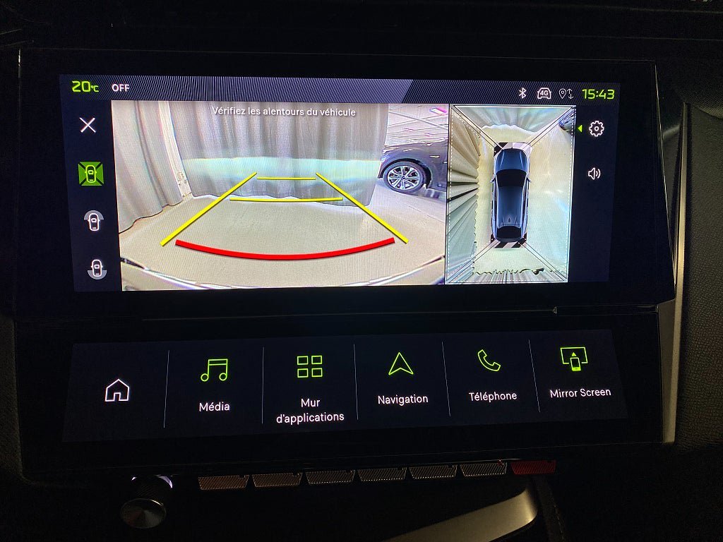 Vehicle Image 11