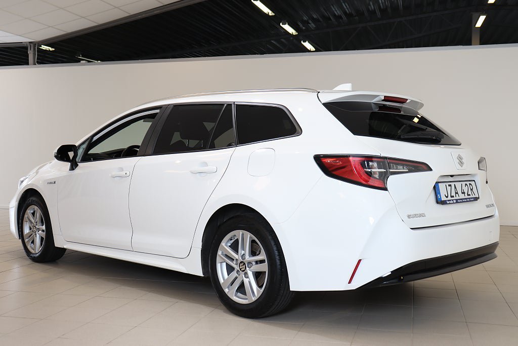 Vehicle Image 4