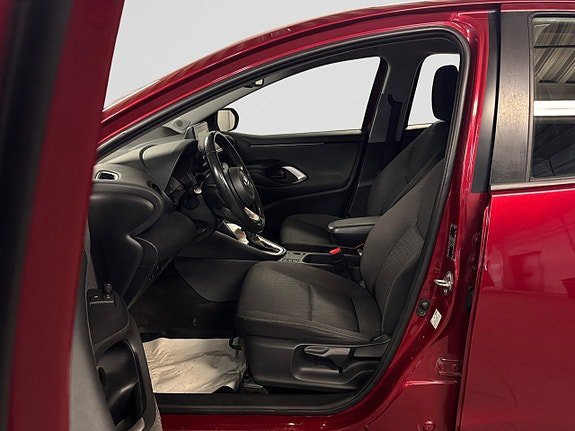 Vehicle Image 11